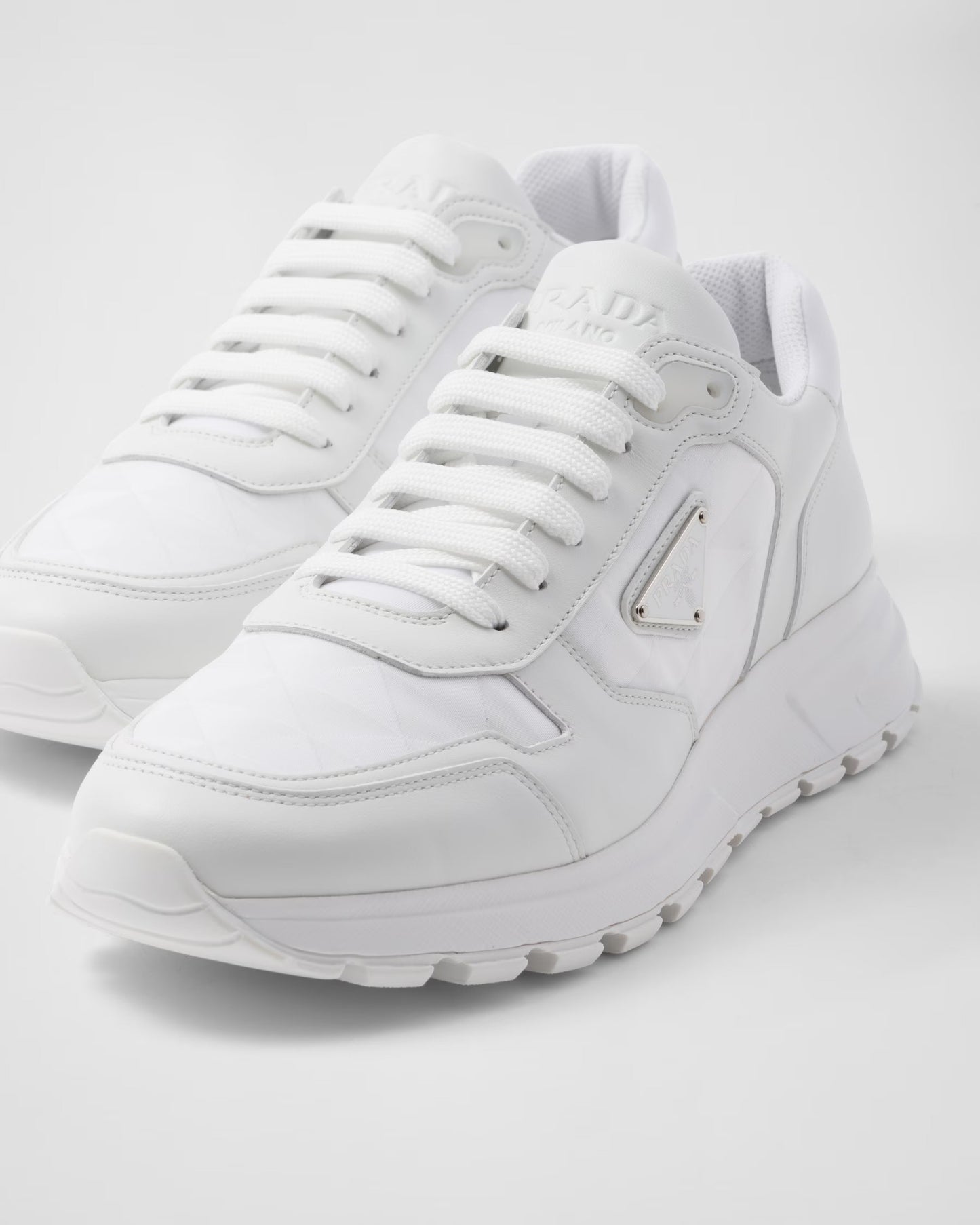 PRADA PRAX 01- WHITE LOGO