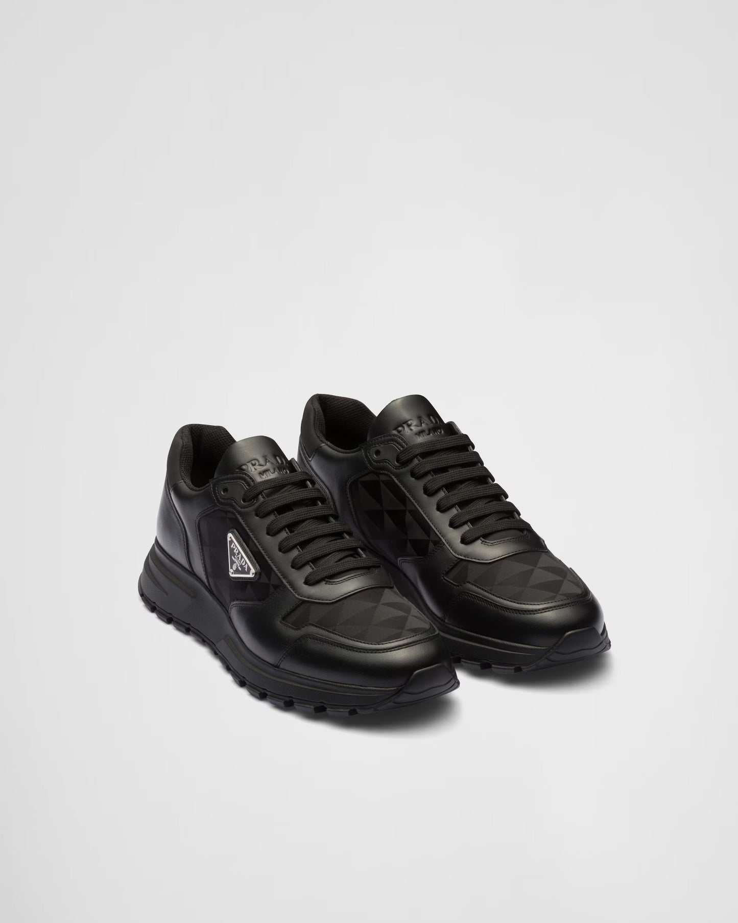 PRADA PRAX 01- BLACK LOGO