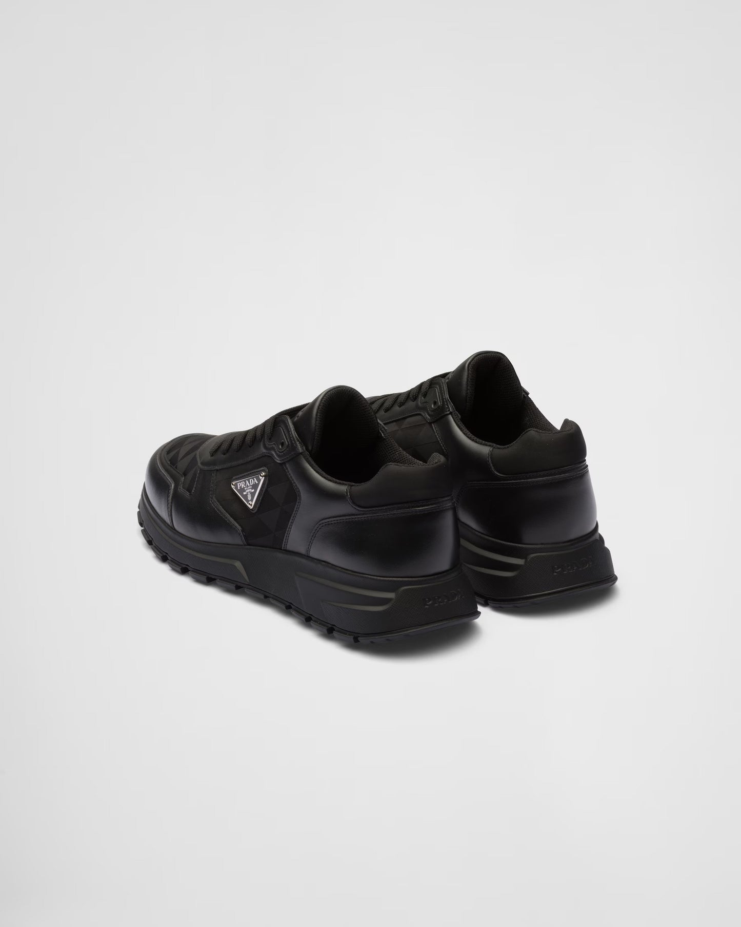 PRADA PRAX 01- BLACK LOGO