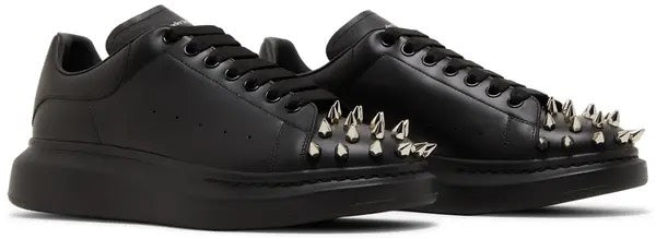 ALEXANDER MCQUEEN- BLACK STUDS