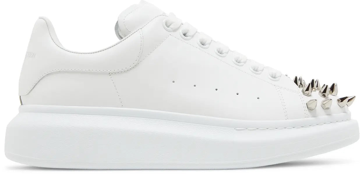 ALEXANDER MCQUEEN- BLACK STUDS