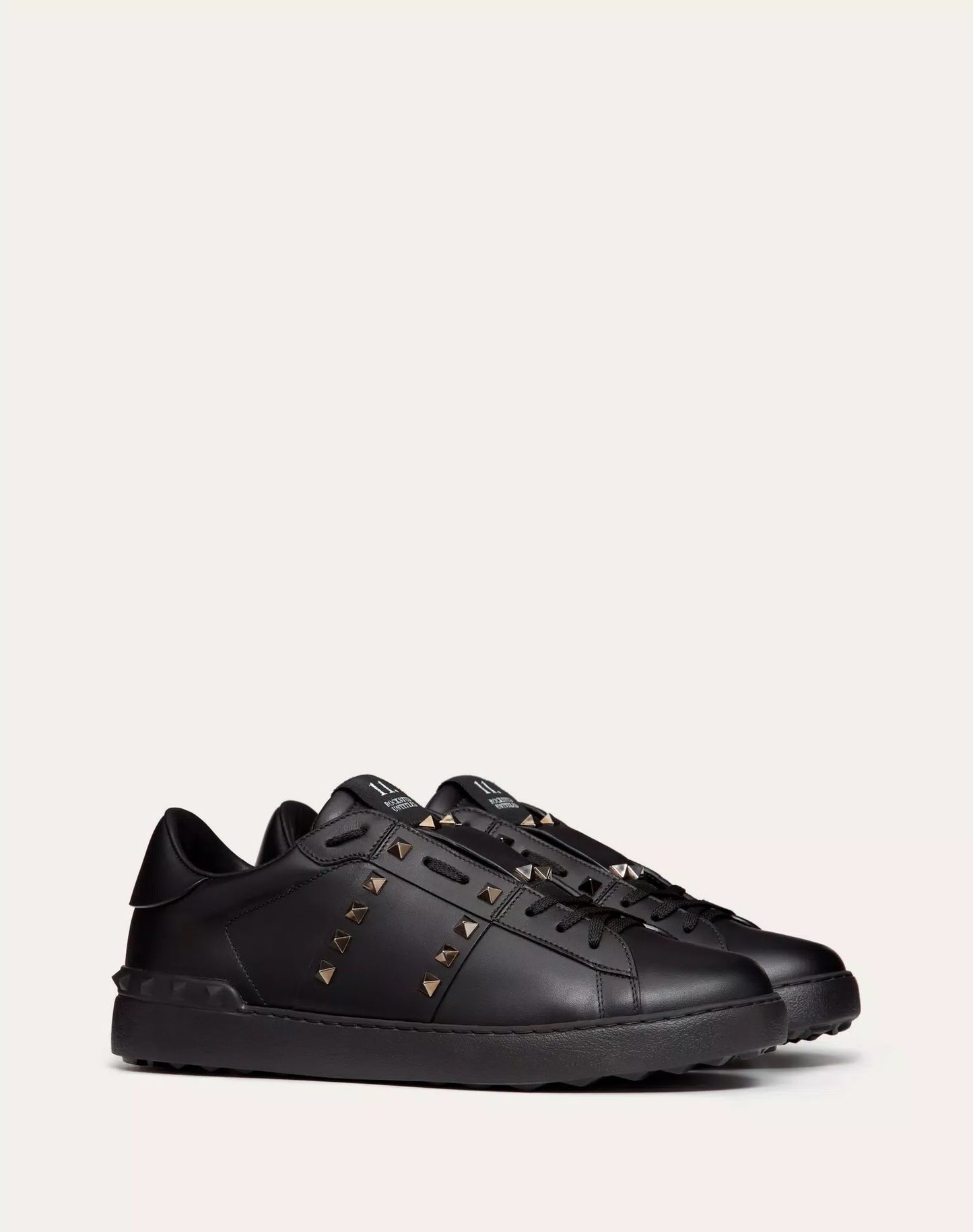 VLTN OPEN LEATHER- BLACK ROCKSTUD