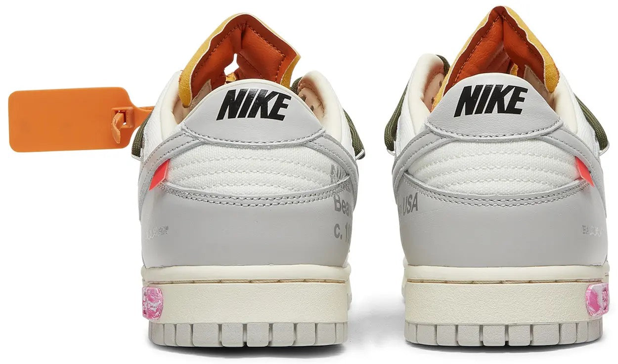 OFF WHITE DUNK- LOT 22