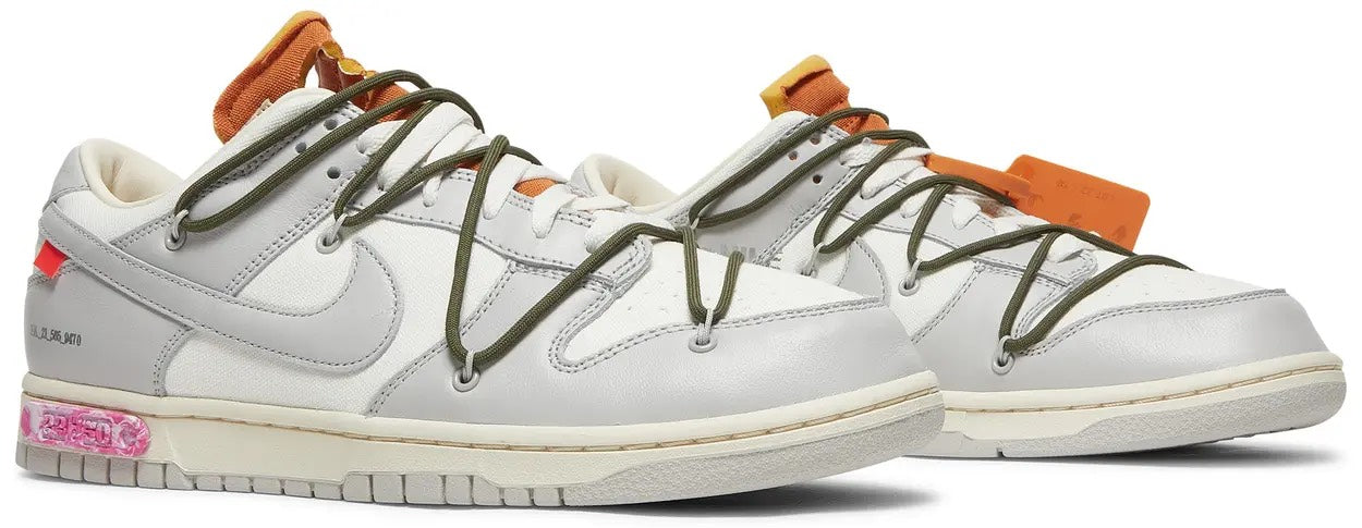 OFF WHITE DUNK- LOT 22