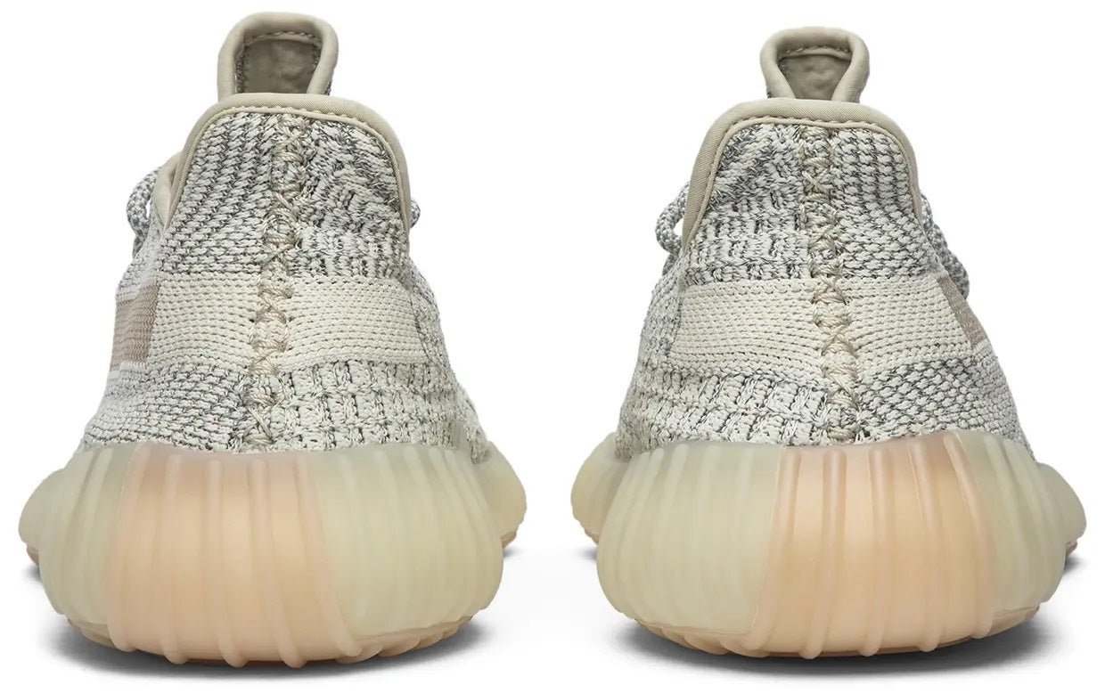 YEEZY 350- LUNDMARK