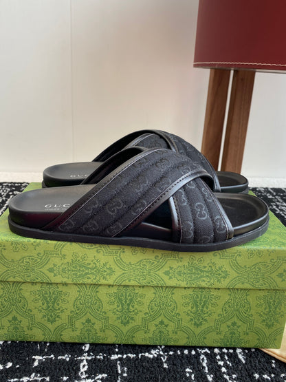 GUCCI SANDALS