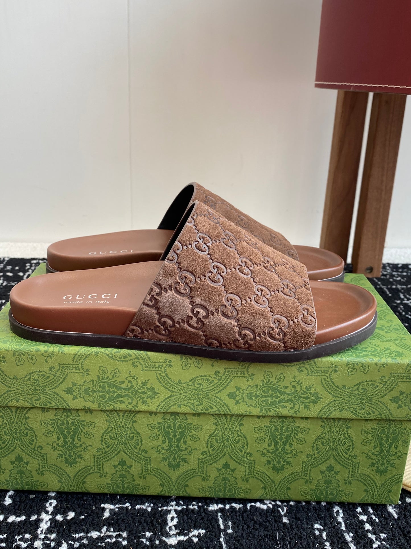 GUCCI SLIPPERS