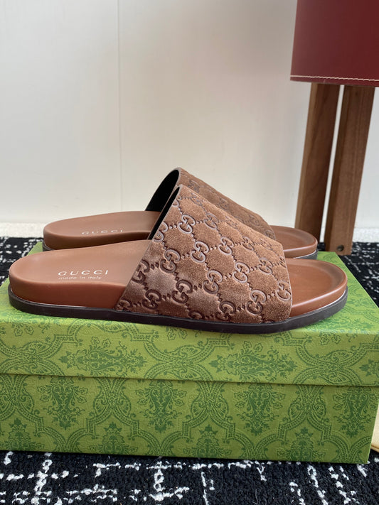 GUCCI SLIPPERS