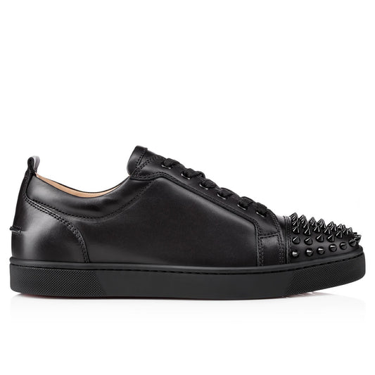 CL- LEATHER BLACK SPIKES