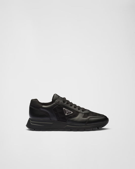 PRADA PRAX 01- BLACK LOGO