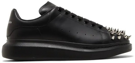 ALEXANDER MCQUEEN- BLACK STUDS