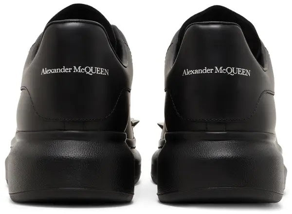 ALEXANDER MCQUEEN- BLACK STUDS