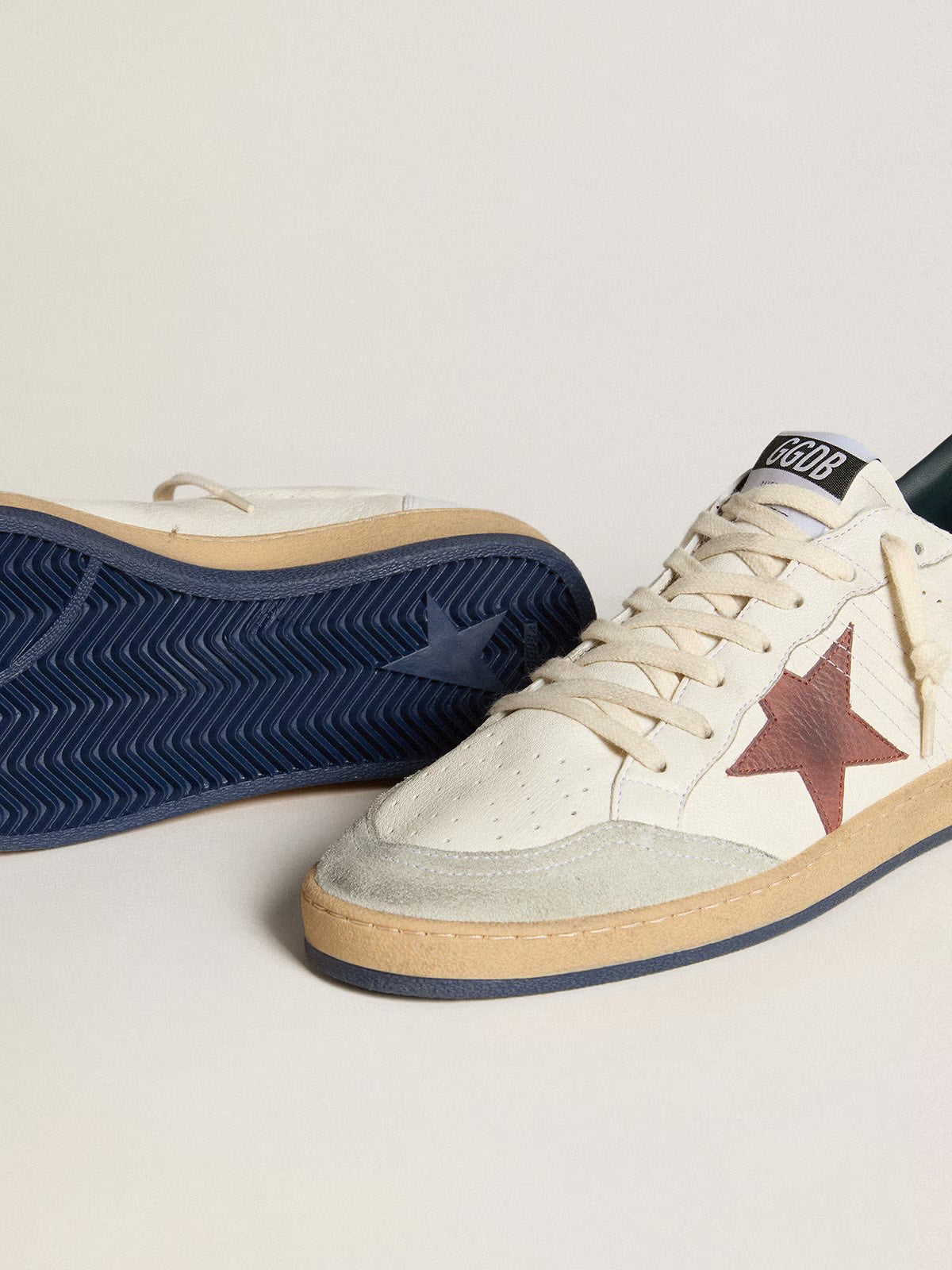 GOLDEN GOOSE- BALL STAR WHITE RED