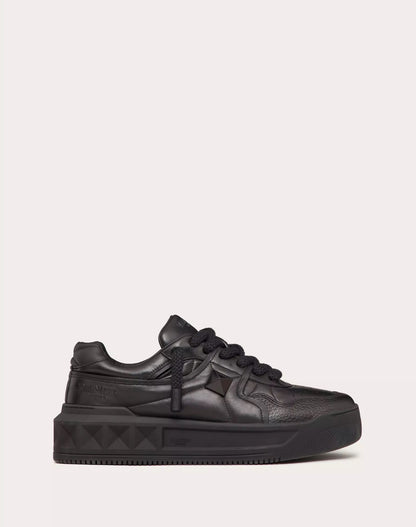 VLTN ONE STUD XL- BLACK