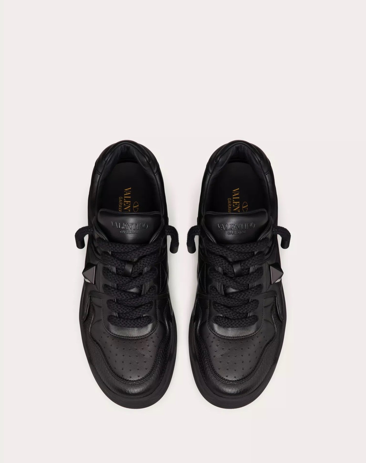VLTN ONE STUD XL- BLACK