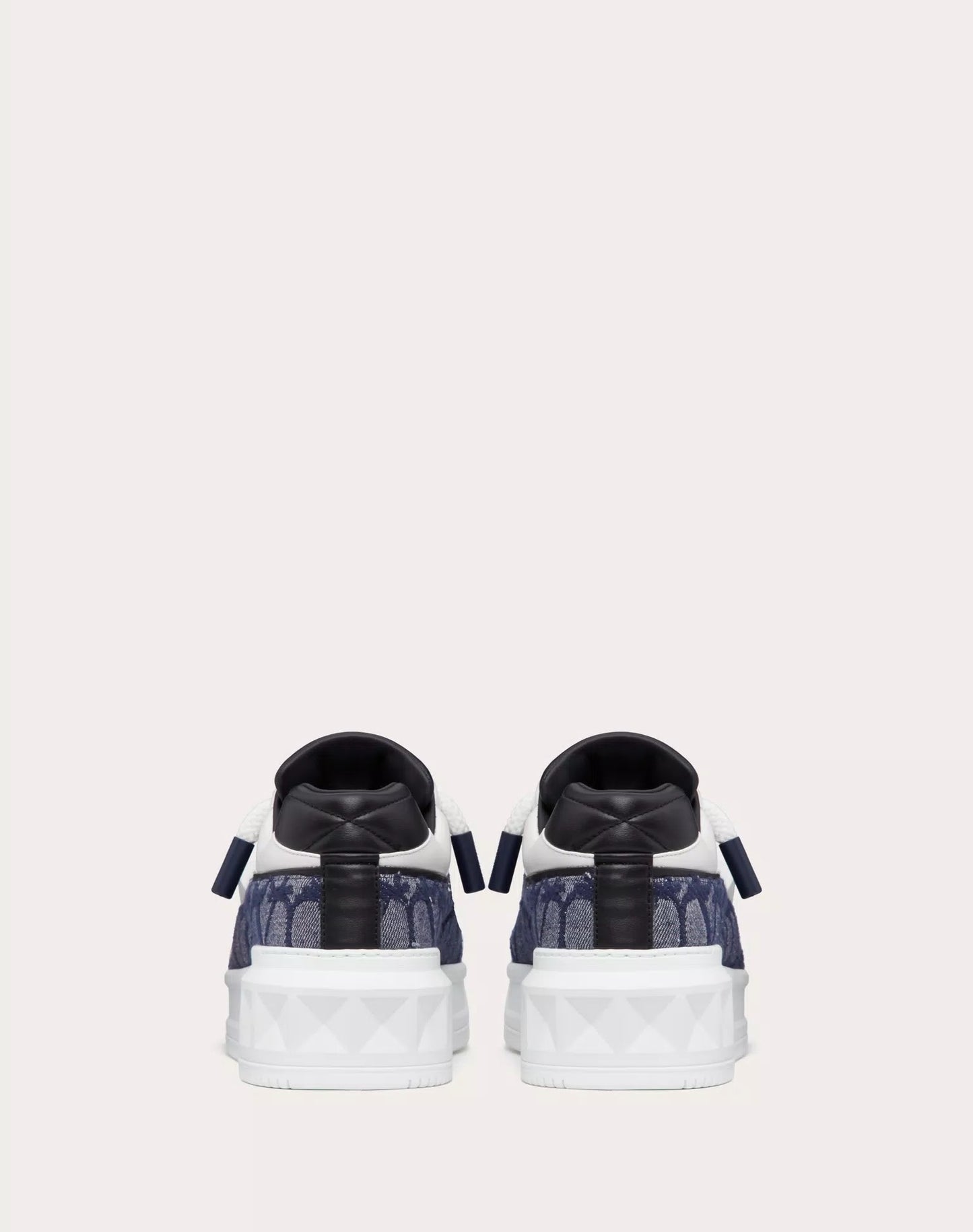 VLTN ONE STUD XL- BLUE