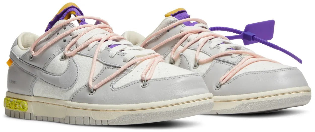 OFF WHITE DUNK- LOT 24