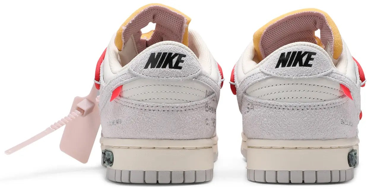 OFF WHITE DUNK- LOT 33