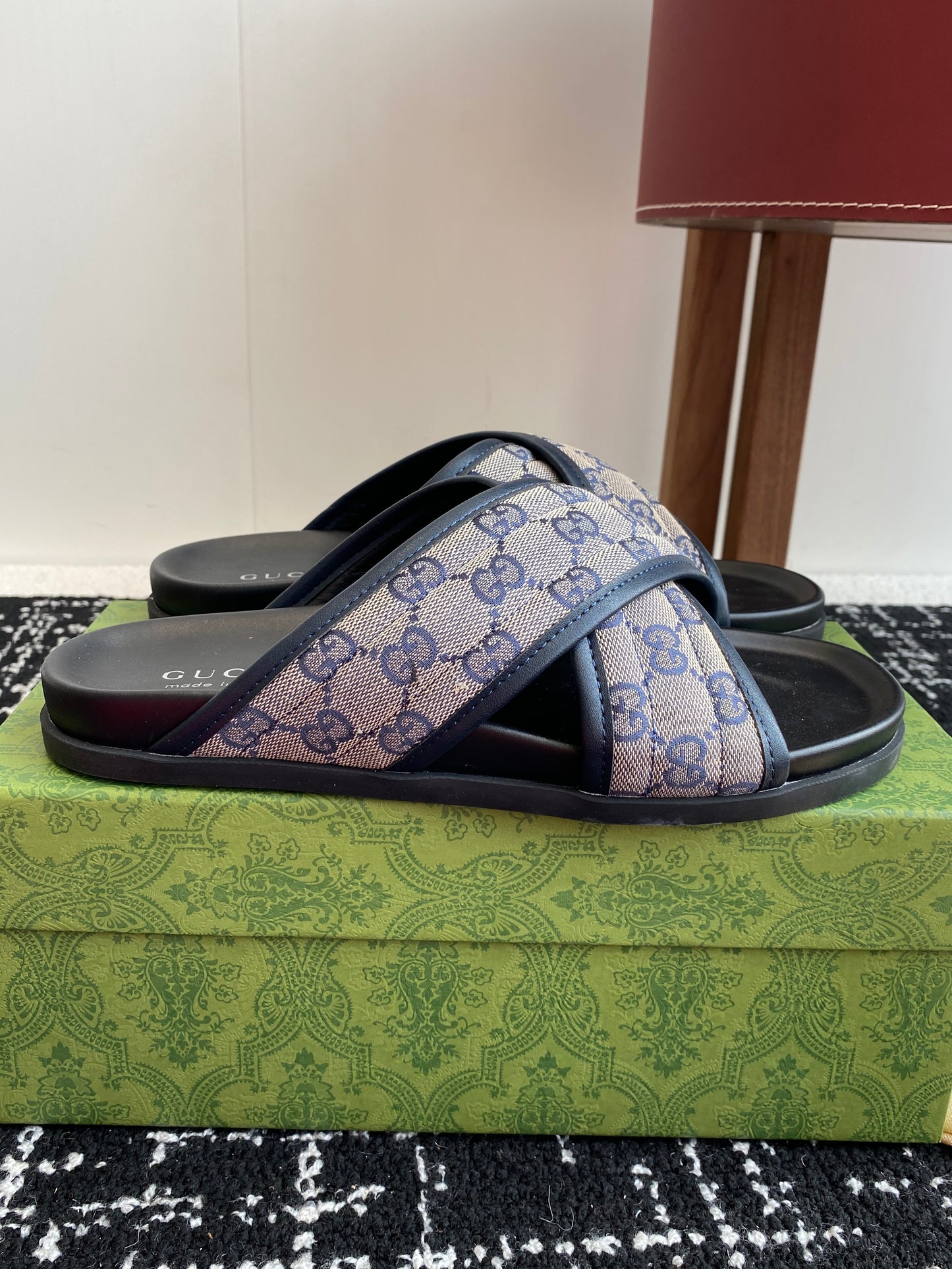 GUCCI SANDALS